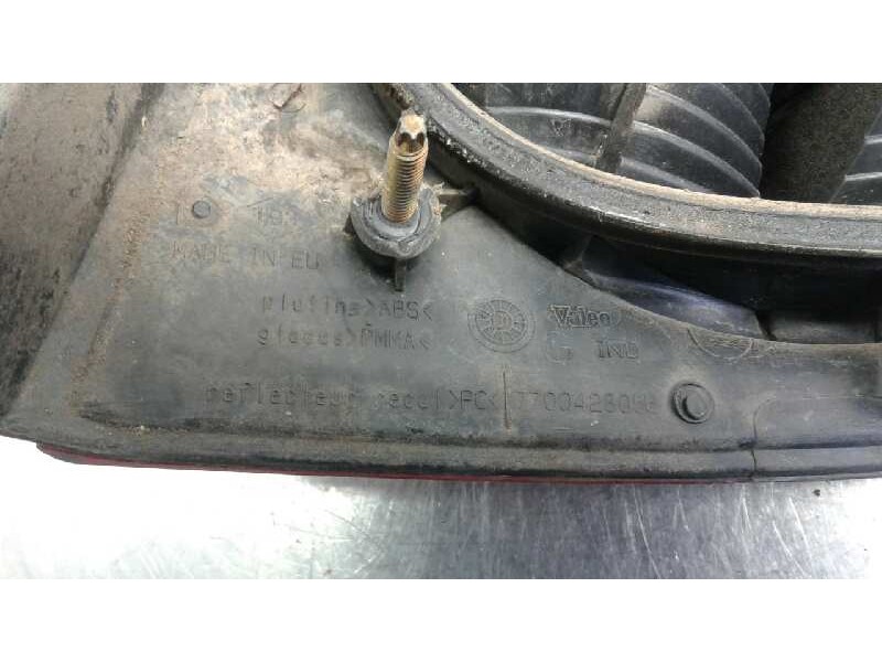 Recambio de piloto trasero izquierdo para renault megane i coupe fase 2 (da..) 1.4 16 v dynamique referencia OEM IAM 7700428056 