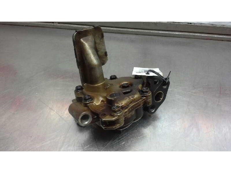 Recambio de bomba aceite para toyota avensis berlina (t25) 2.0 16v cat referencia OEM IAM   