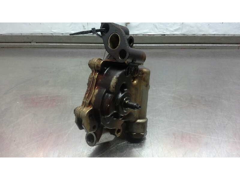 Recambio de bomba aceite para toyota avensis berlina (t25) 2.0 16v cat referencia OEM IAM   