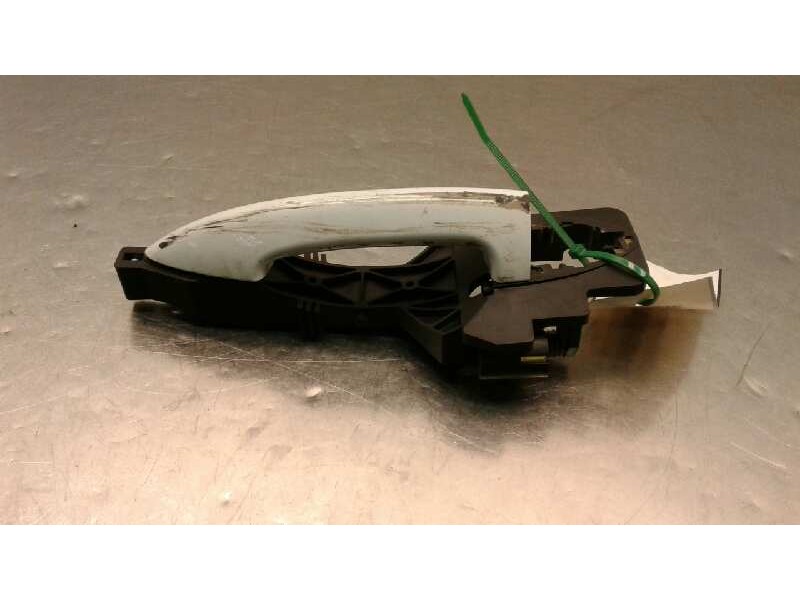 Recambio de maneta exterior delantera izquierda para kia venga drive referencia OEM IAM 100001293  