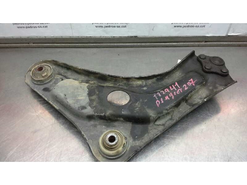 Recambio de brazo suspension inferior delantero izquierdo para peugeot 207 1.4 hdi referencia OEM IAM   