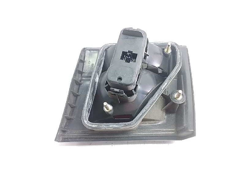 Recambio de piloto trasero izquierdo porton para saab 9-3 berlina 2.2 tid se referencia OEM IAM 4831145  