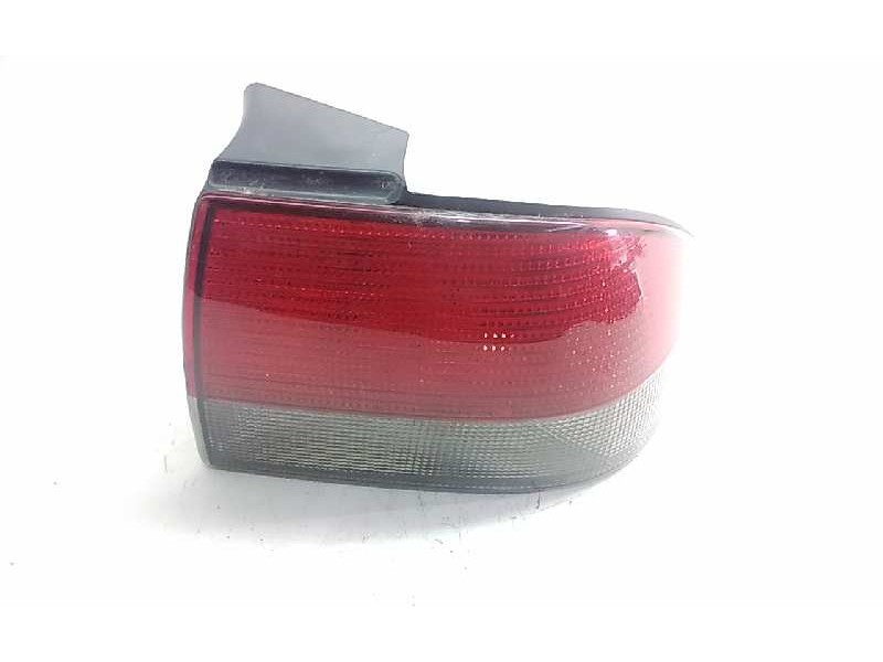 Recambio de piloto trasero derecho para saab 9-3 berlina 2.2 tid se referencia OEM IAM 4831103  