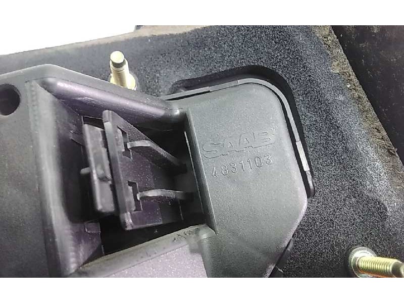 Recambio de piloto trasero derecho para saab 9-3 berlina 2.2 tid se referencia OEM IAM 4831103  
