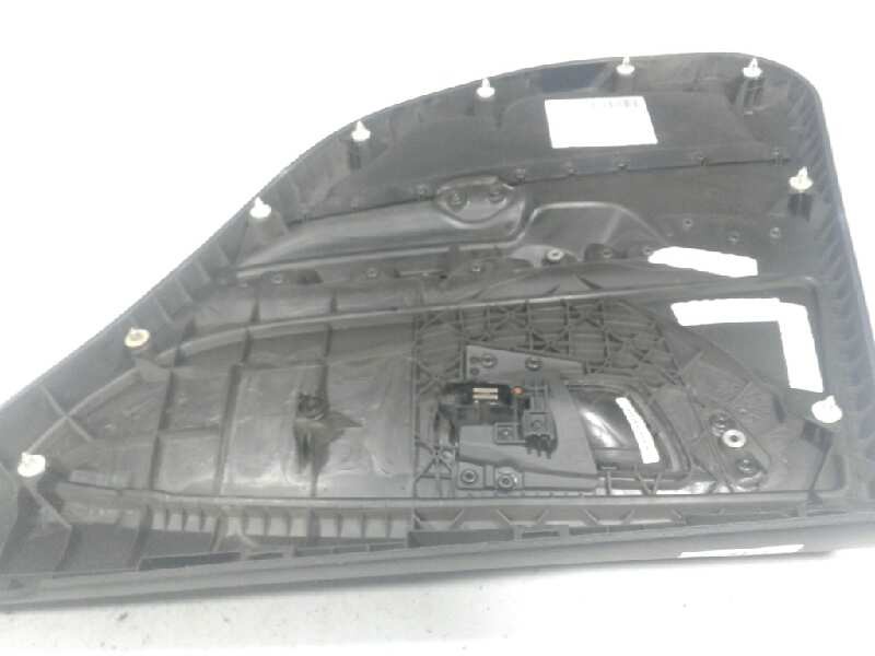 Recambio de guarnecido puerta trasera izquierda para bmw serie 1 berlina (e81/e87) 118d referencia OEM IAM 51426975319  