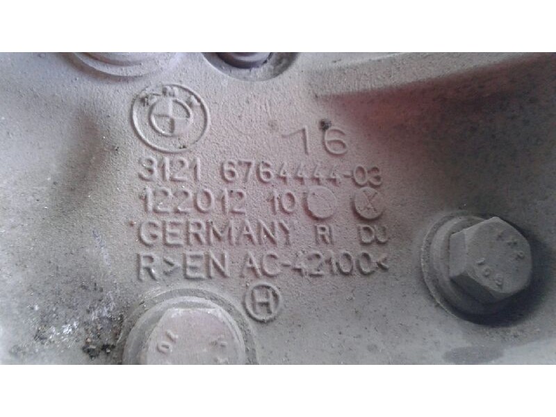 Recambio de mangueta delantera derecha para bmw serie 1 berlina (e81/e87) 118d referencia OEM IAM 31216793924  