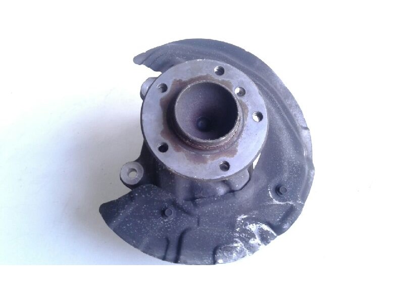 Recambio de mangueta delantera derecha para bmw serie 1 berlina (e81/e87) 118d referencia OEM IAM 31216793924  