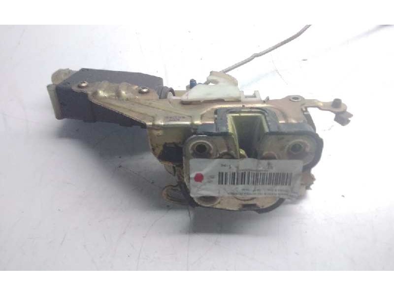 Recambio de cerradura puerta delantera derecha para opel corsa b eco referencia OEM IAM 90493702  