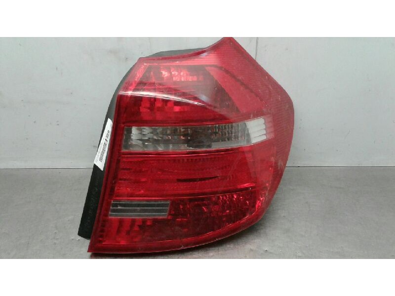 Recambio de piloto trasero derecho para bmw serie 1 berlina (e81/e87) 118d referencia OEM IAM 63217164956  
