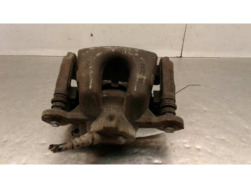 Recambio de pinza freno delantera derecha para bmw serie 1 berlina (e81/e87) 118d referencia OEM IAM 3019B16  