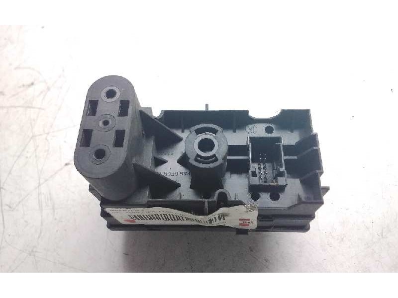 Recambio de mando luces para opel astra h ber. 1.7 16v cdti referencia OEM IAM 13230796DA  