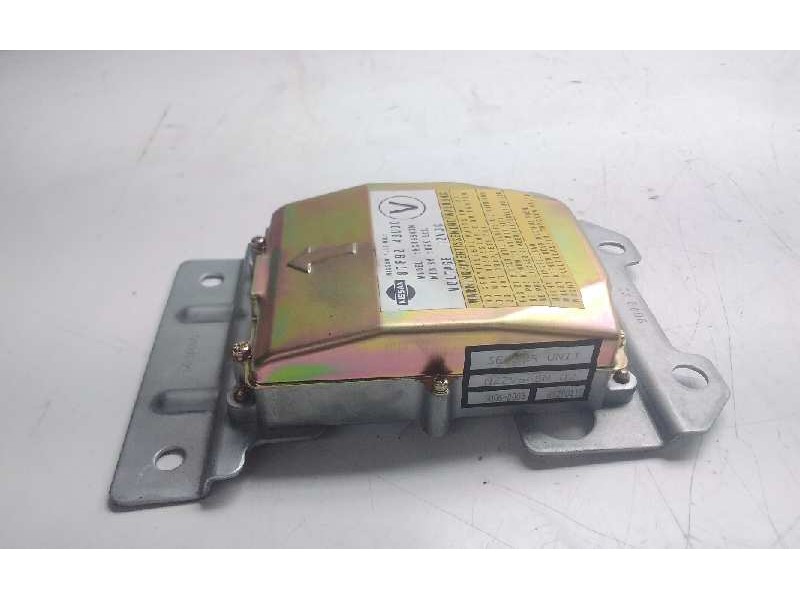 Recambio de centralita airbag para nissan maxima qx (a32) referencia OEM IAM 8789243U00  