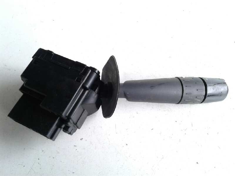 Recambio de mando limpia para citroen xsara berlina 1.9 td sx referencia OEM IAM 6239H5  