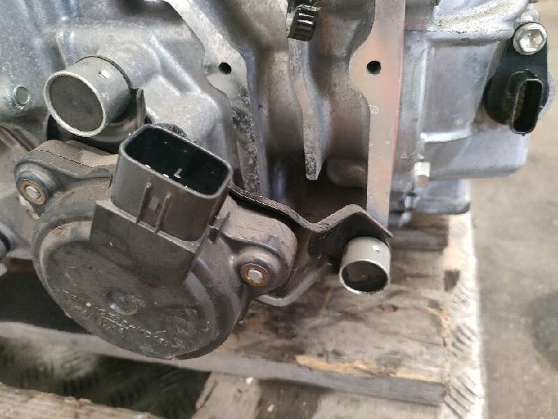 Recambio de caja cambios para toyota auris hybrid active referencia OEM IAM P9071215  
