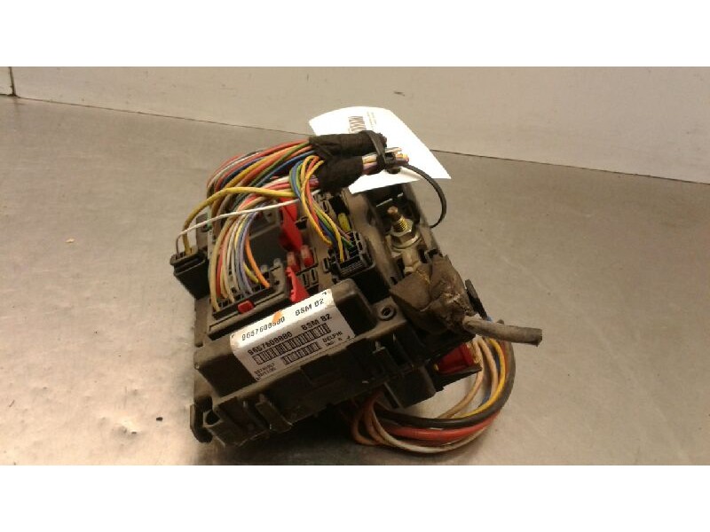 Recambio de centralita bsm para peugeot 206 berlina x-line referencia OEM IAM 9657608880  