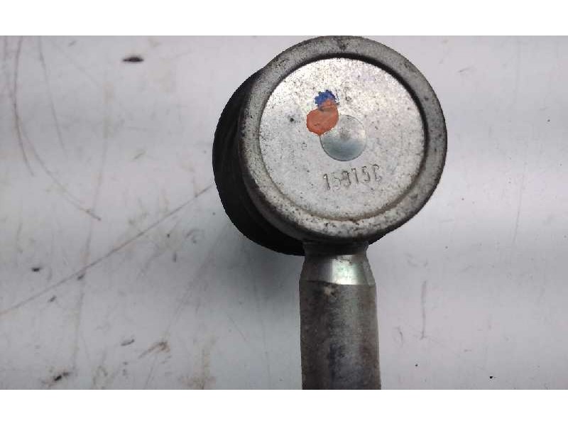 Recambio de bieleta estabilizadora delantera izquierda para toyota auris hybrid active referencia OEM IAM 15315C  