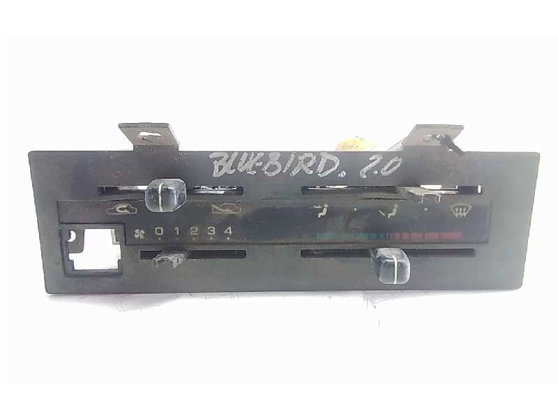 Recambio de mando calefaccion / aire acondicionado para nissan bluebird (910) referencia OEM IAM 0A25C3  