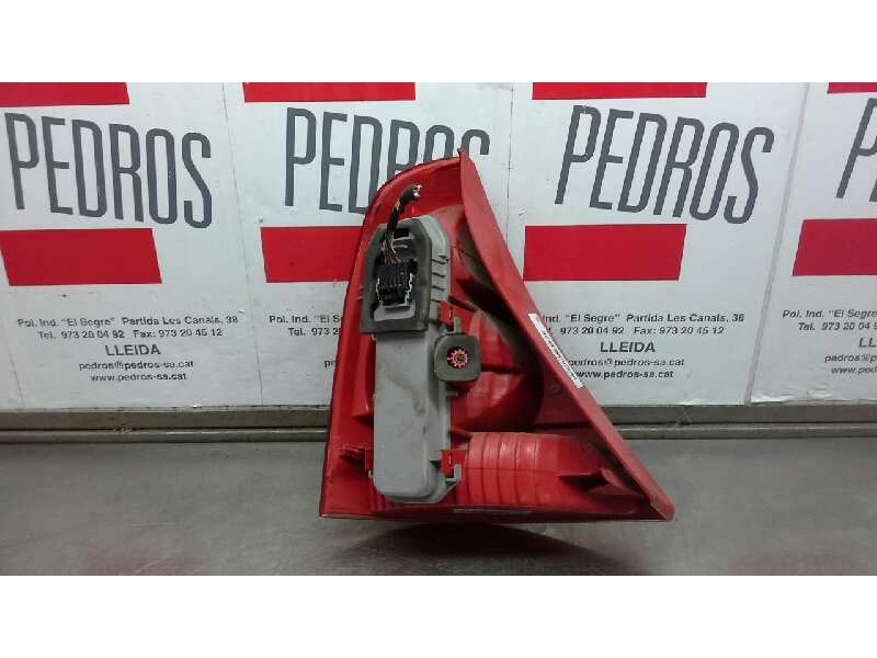 Recambio de piloto trasero derecho para renault clio ii fase ii (b/cb0) expression alize referencia OEM IAM   