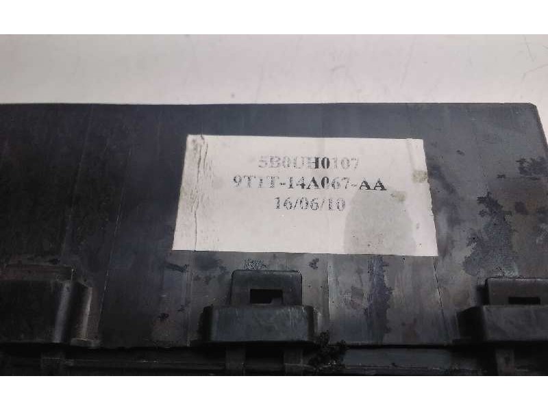 Recambio de caja fusibles para ford tourneo connect (tc7) familiar referencia OEM IAM TTPGAB31064  