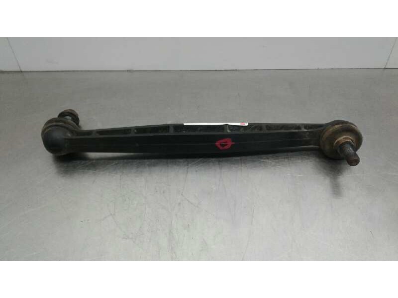 Recambio de bieleta estabilizadora delantera derecha para opel astra h berlina 1.7 16v cdti referencia OEM IAM   