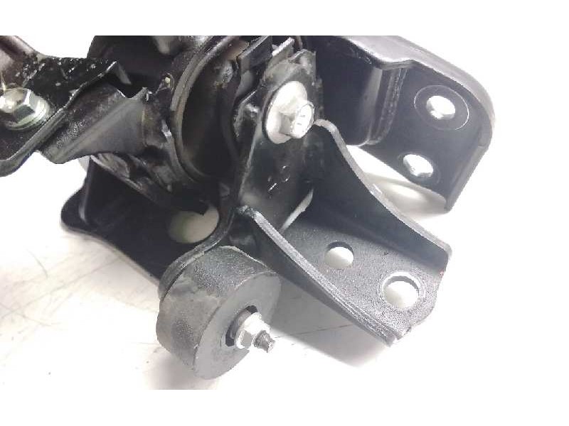 Recambio de soporte caja cambios izquierdo para toyota auris hybrid active referencia OEM IAM   