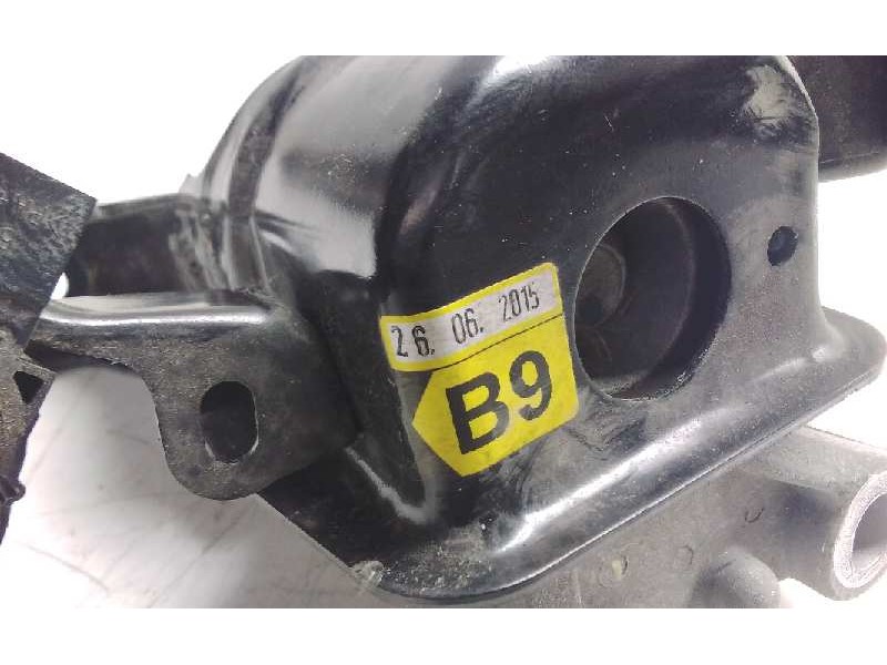 Recambio de soporte motor derecho superior para toyota auris hybrid active referencia OEM IAM   