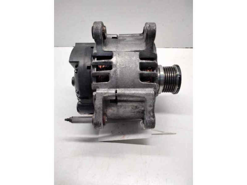 Recambio de alternador para audi a3 (8v) ambiente referencia OEM IAM VWAG03L903023L VALEO TG14C043 2612004E 113153859