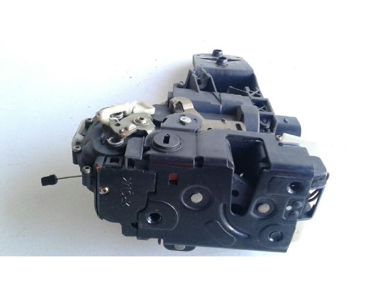 Recambio de cerradura puerta trasera izquierda para volkswagen passat berlina (3b3) trendline referencia OEM IAM   