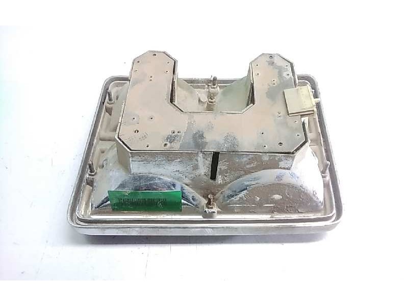 Recambio de piloto trasero derecho para seat 132 132 referencia OEM IAM   