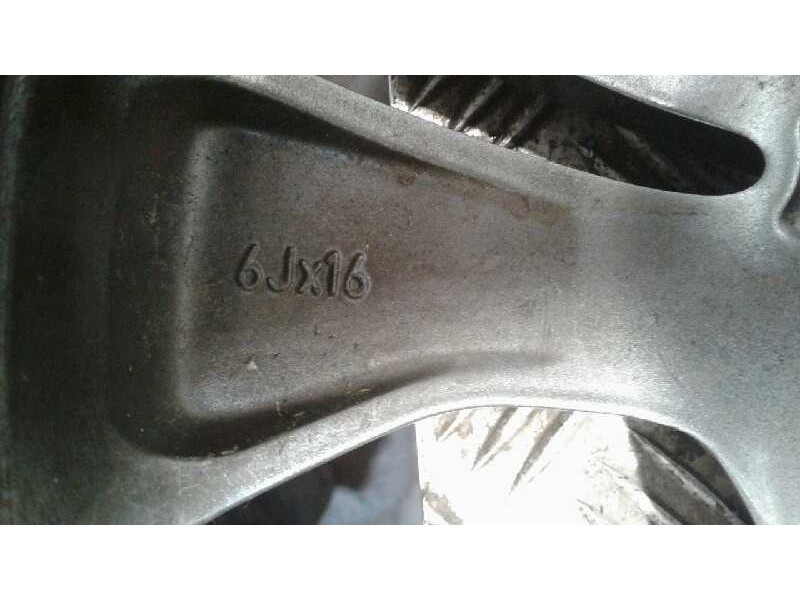 Recambio de llanta aluminio para kia venga drive referencia OEM IAM 16PULGADAS5TORNILLOS  