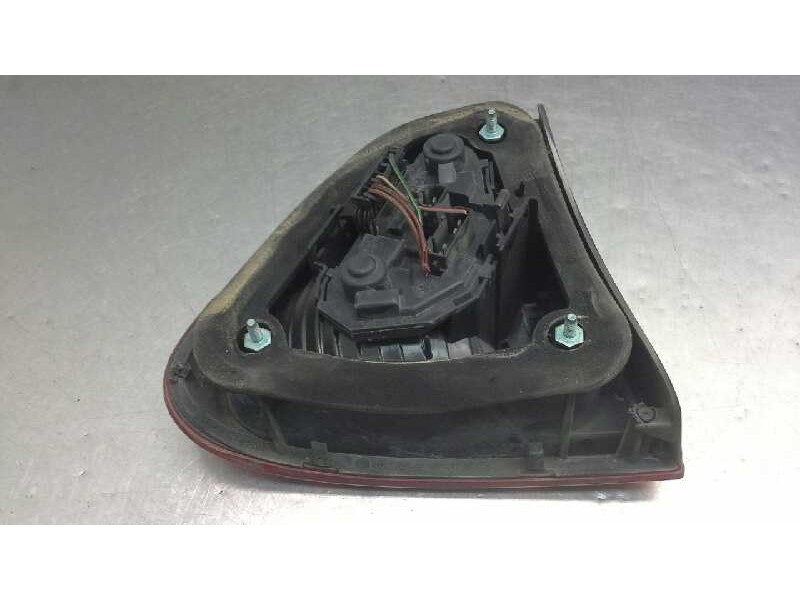 Recambio de piloto trasero derecho para seat leon (1m1) signo referencia OEM IAM 1M6945112FKZ  