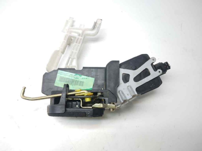 Recambio de cerradura puerta trasera derecha para hyundai santa fe (sm) 2.0 gls crdi referencia OEM IAM 8142026000  