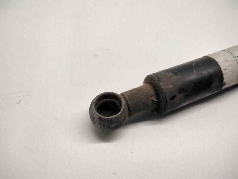 Recambio de amortiguadores maletero / porton para opel kadett d referencia OEM IAM   