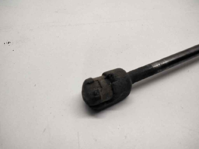 Recambio de amortiguadores maletero / porton para opel kadett d referencia OEM IAM   