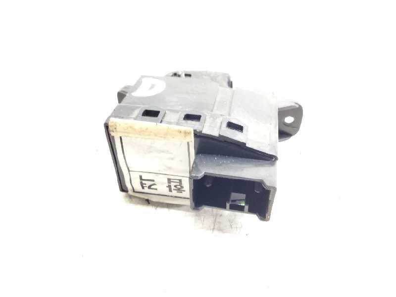 Recambio de mando elevalunas delantero derecho para hyundai santa fe (sm) 2.0 gls crdi referencia OEM IAM 9358026100  