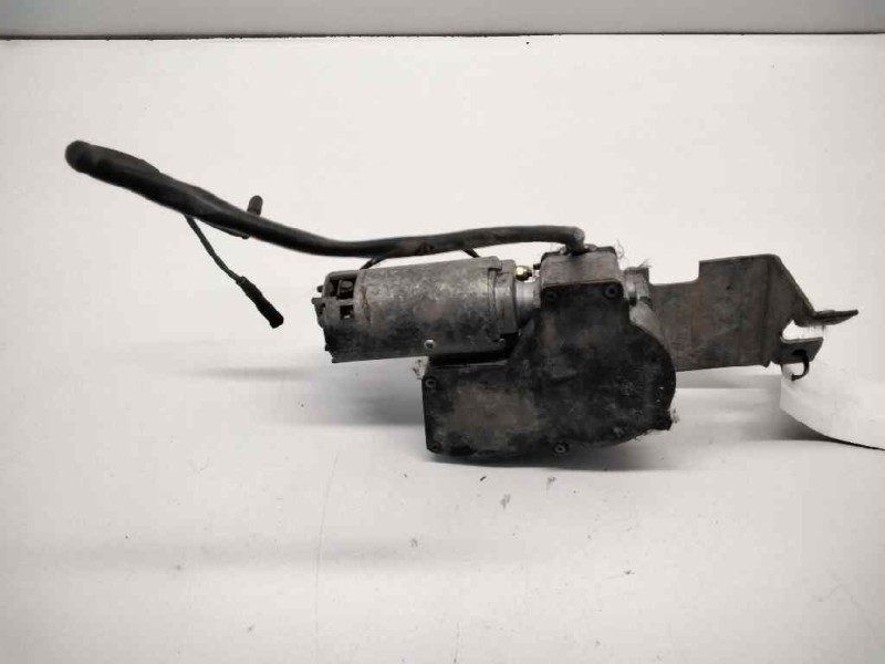 Recambio de motor limpia trasero para opel kadett d referencia OEM IAM 90069657  