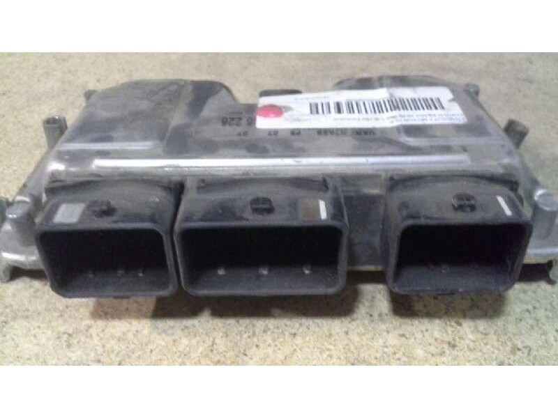 Recambio de centralita motor uce para citroen xsara berlina 1.6i 16v exclusive referencia OEM IAM 0261206606 9638765980 BOSCH