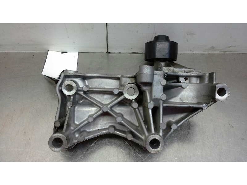 Recambio de soporte alternador para nissan qashqai (j10) 1.6 dci turbodiesel cat referencia OEM IAM   