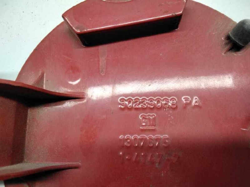 Recambio de tapa exterior combustible para opel kadett e cabriolet / combo referencia OEM IAM 90239068PA  