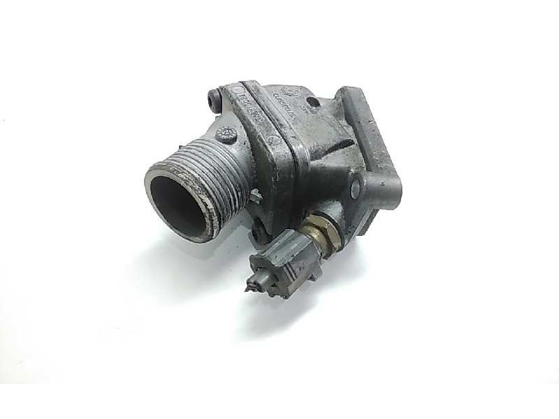 Recambio de caja termostato para volvo xc70 d5 awd kinetic referencia OEM IAM 30650022  