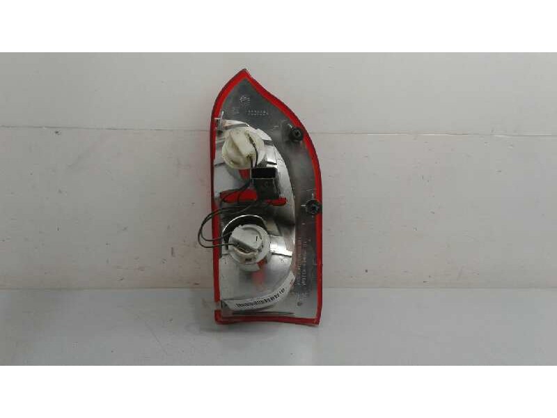 Recambio de piloto trasero izquierdo para opel insignia sports tourer cosmo referencia OEM IAM   