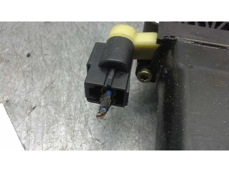 Recambio de elevalunas trasero derecho para hyundai getz (tb) 1.3 básico referencia OEM IAM 834041C010  
