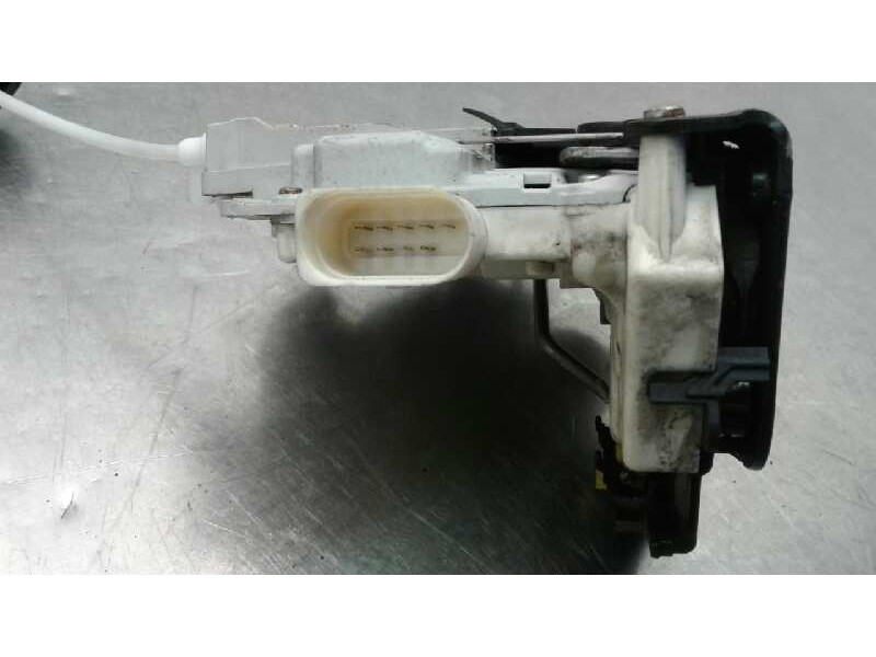 Recambio de cerradura puerta delantera derecha para audi a3 (8p) 2.0 fsi ambition referencia OEM IAM JA64F2837016  