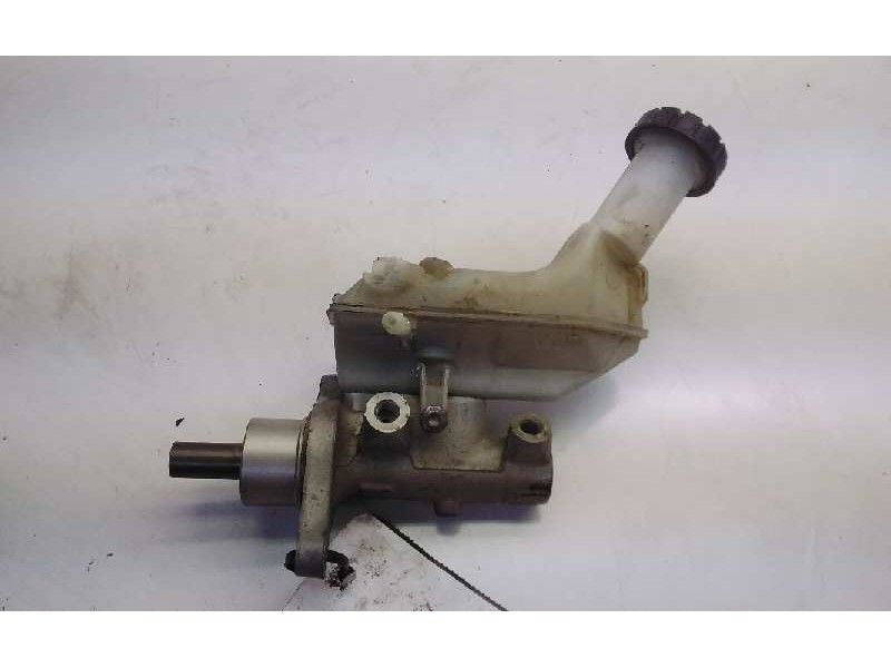 Recambio de bomba freno para renault clio iii confort dynamique referencia OEM IAM 8200129956  
