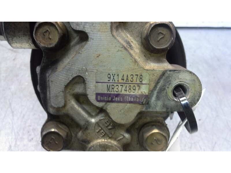Recambio de bomba direccion para mitsubishi l 200 (k6/7) 2.5 turbodiesel referencia OEM IAM MR374897  