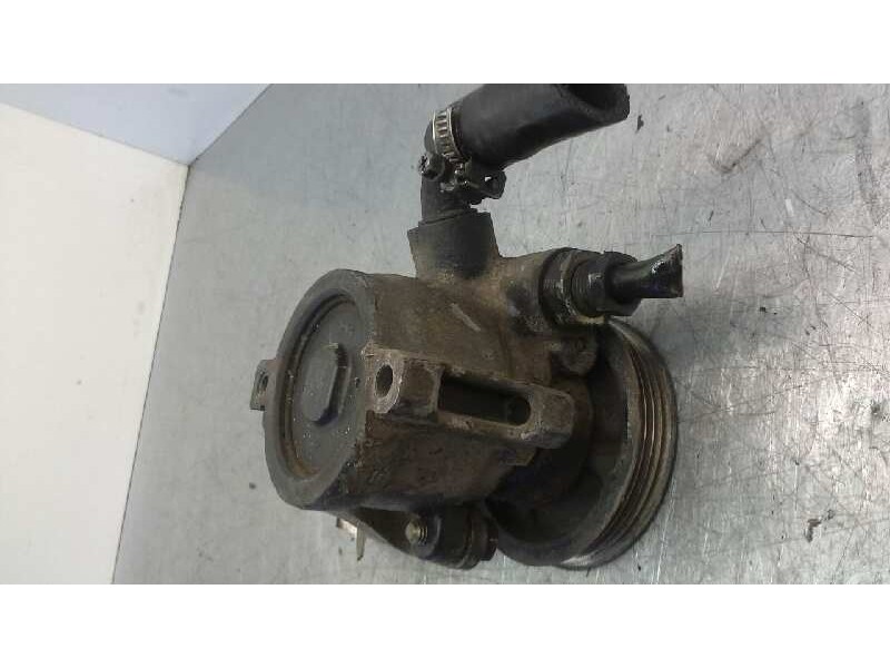 Recambio de bomba direccion para peugeot 605 srdt referencia OEM IAM 400766  