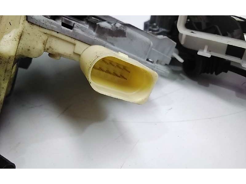 Recambio de cerradura puerta delantera izquierda para volkswagen passat berlina (3c2) highline referencia OEM IAM 3C1837015A  