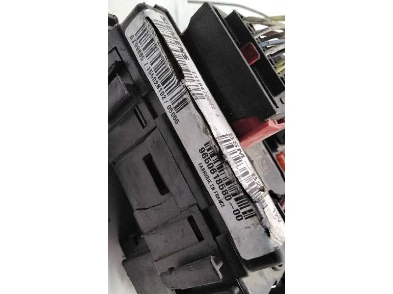 Recambio de caja fusibles para citroen berlingo 2.0 hdi cat (rhy / dw10td) referencia OEM IAM 965061858000  