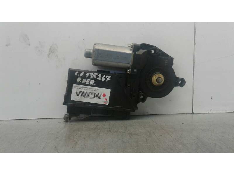 Recambio de motor elevalunas delantero derecho para audi a4 berlina (8e) 2.0 referencia OEM IAM 8E1959802G  