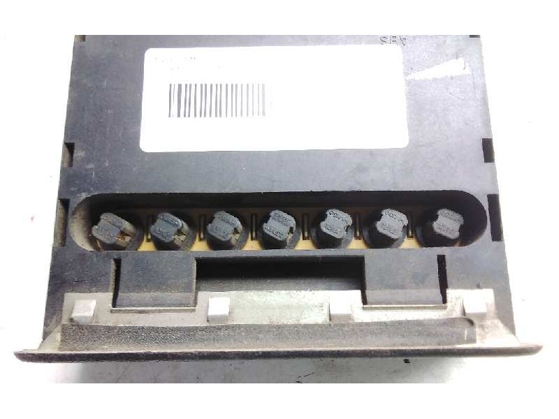 Recambio de pantalla multifuncion para opel kadett e cabriolet / combo referencia OEM IAM 90332644  